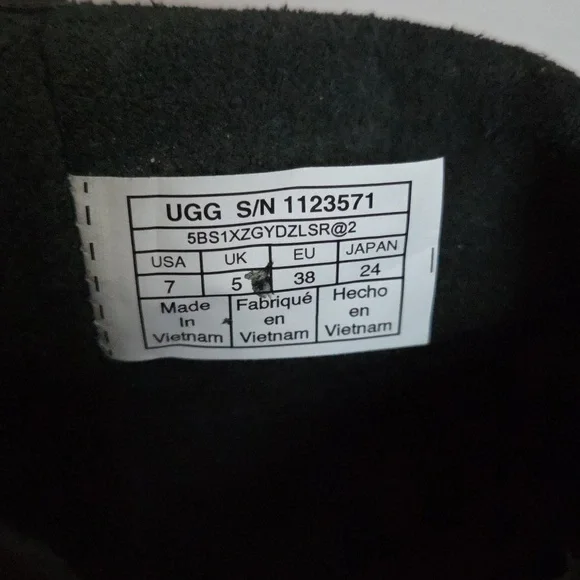 UGG Black Leather Booties Ladies size  7 - Picture 5 of 6